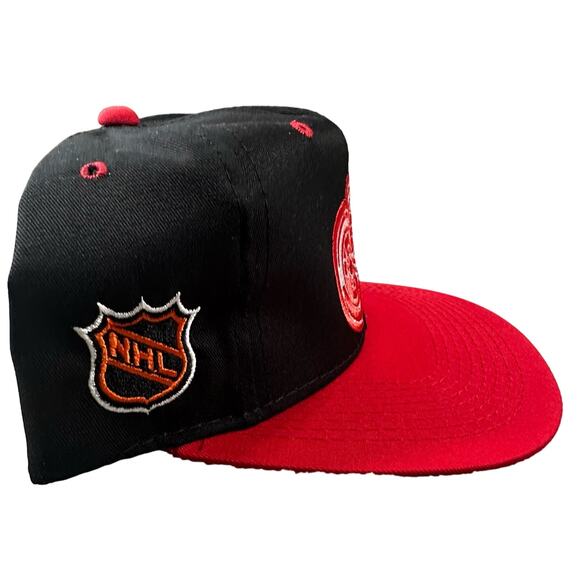 Vintage NHL Detroit Red Wings Sports Specialties Script Big Logo Snapback Hat - Picture 13 of 13